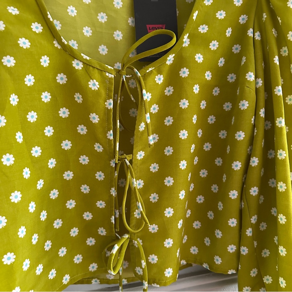 LEVI’S > Embry Tie-Front Blouse - Picture 6 of 7